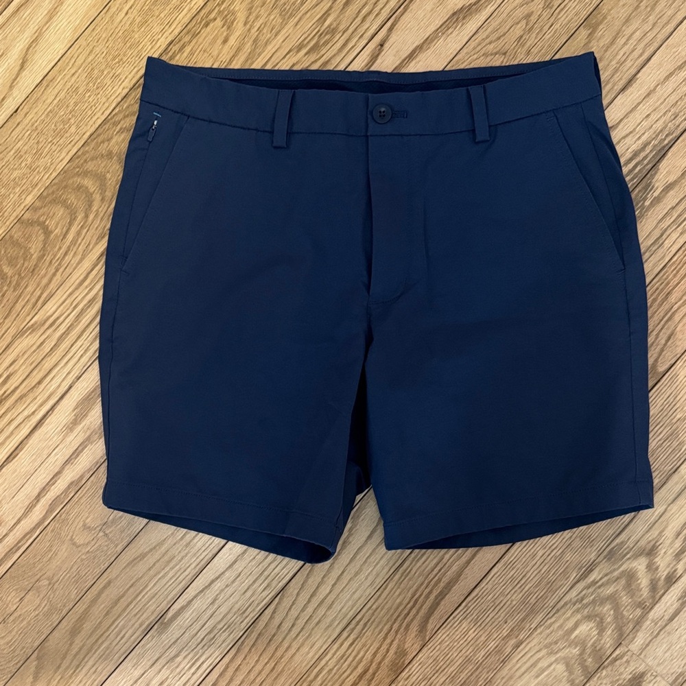 Vineyard Vines men’s shorts